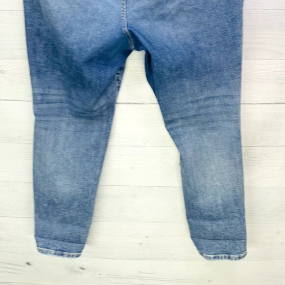 Torrid Womens Boyfriend Straight Vintage Stretch Mid-Rise Jean Distressed 20R - Picture 9 of 14